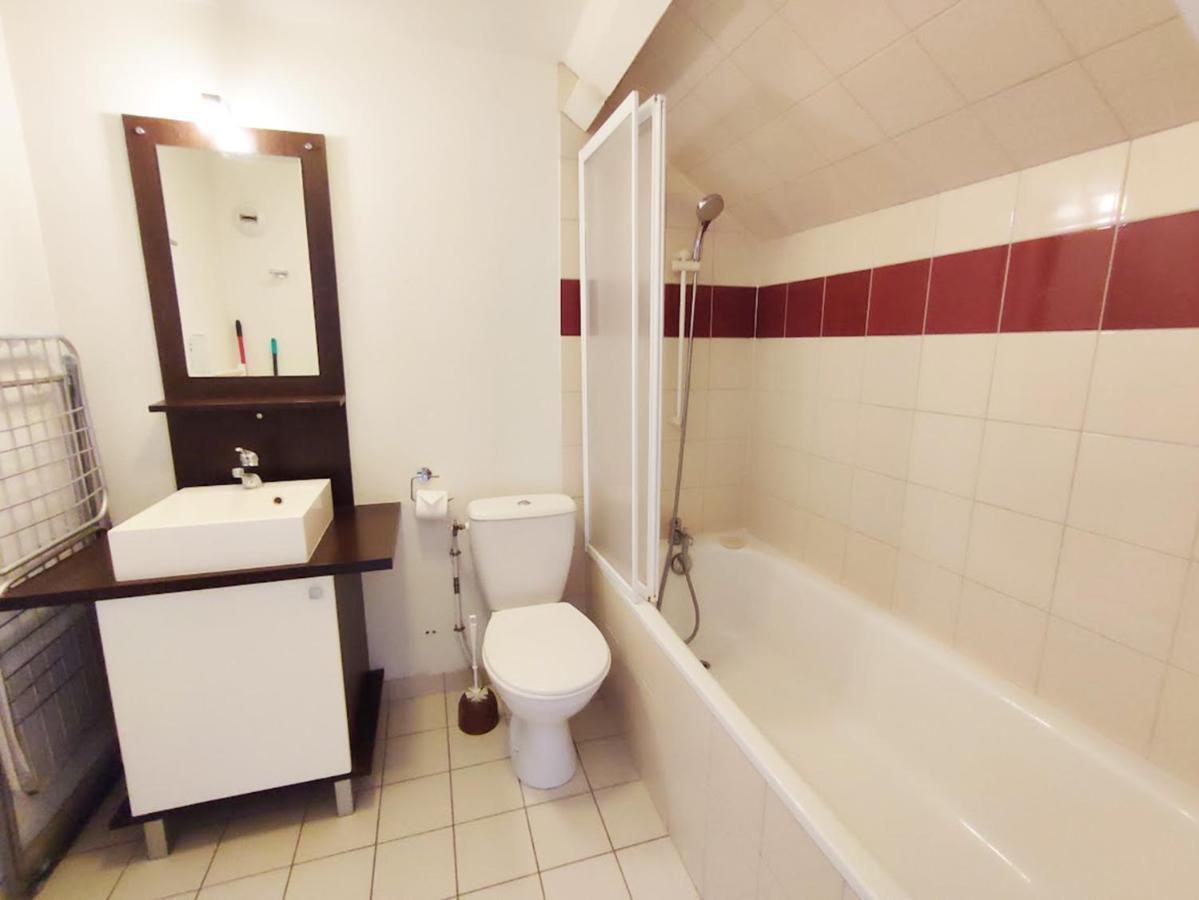 Apartment L'esquiros, Studio, Centre Luchon, Casier A Skis, Wifi, Ascenseur, 3 Personnes Bagneres-de-Luchon